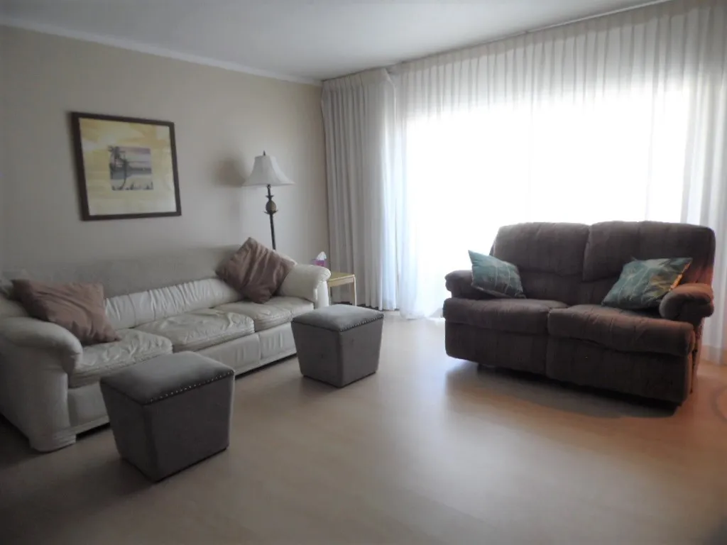 mvn--1-living-room_library_93320