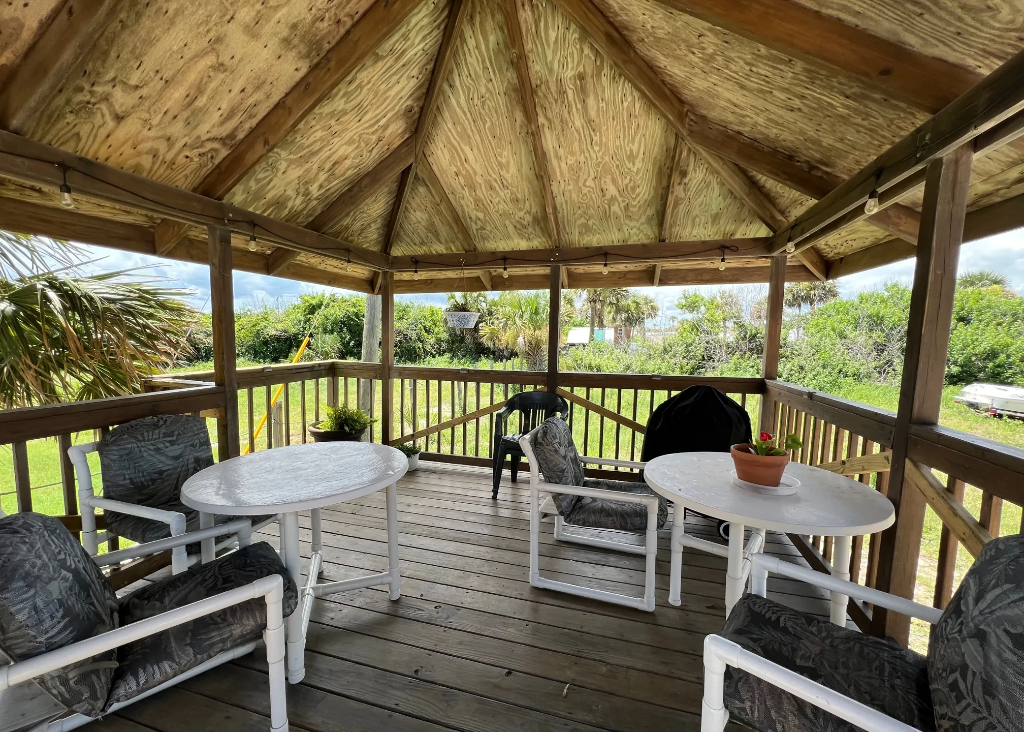 condo-gazebo-118464_library_118464