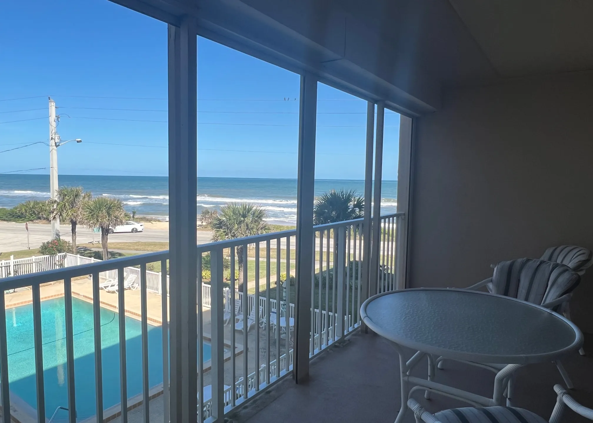 balcony-beach-view-123484_library_123484