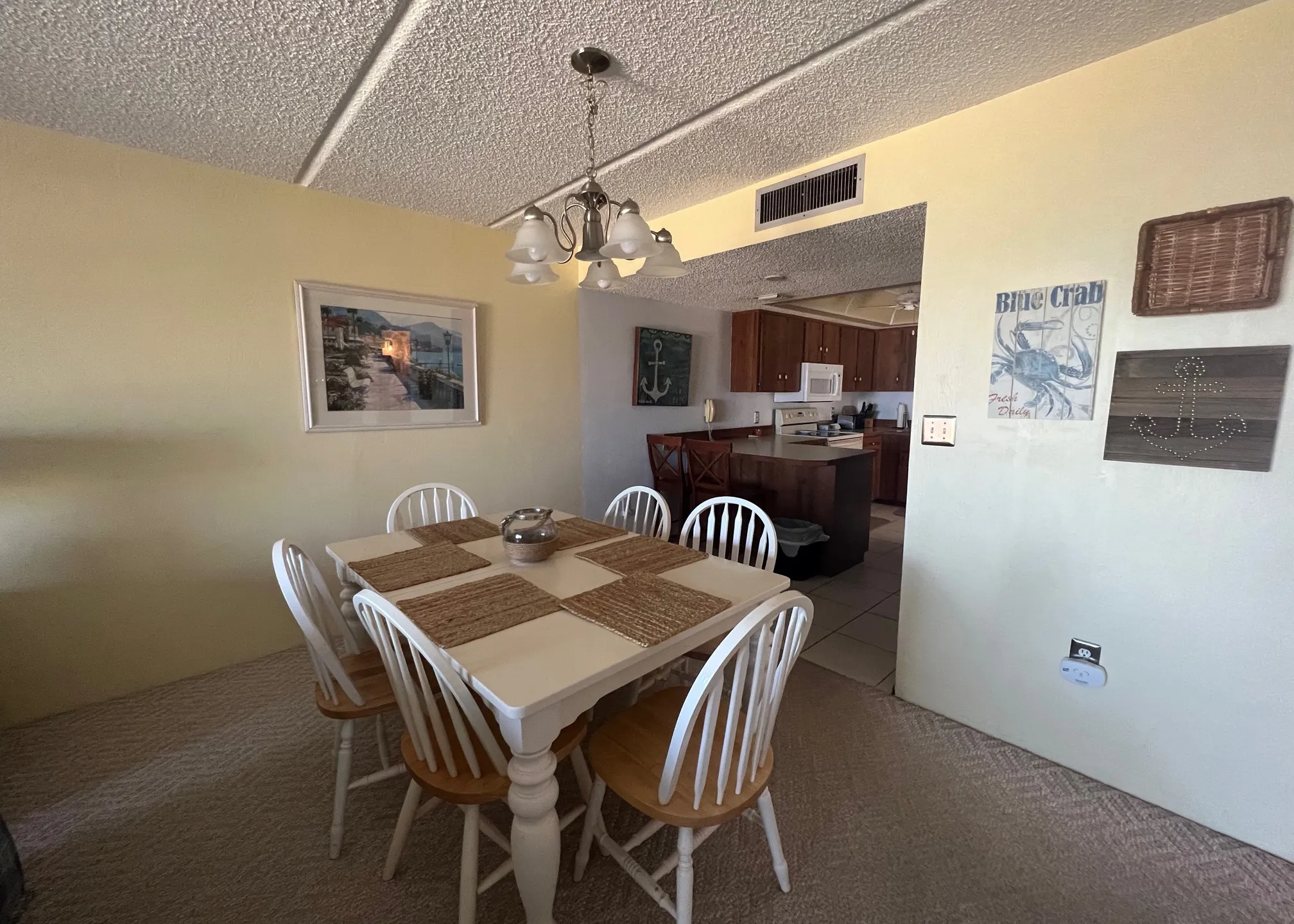 dining-area-123496_library_123496