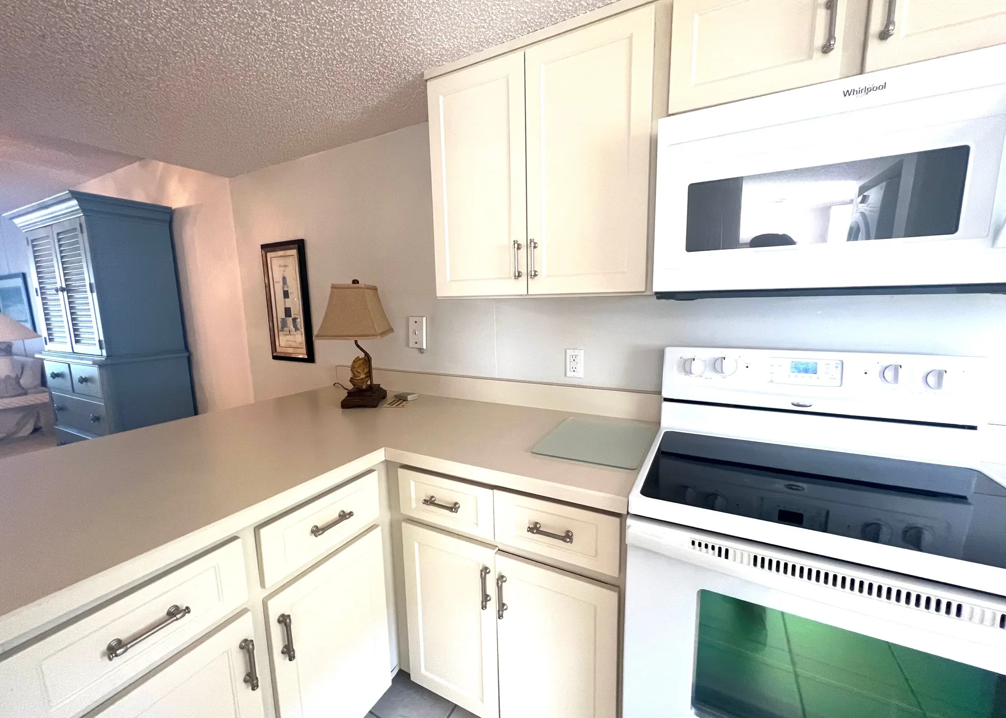kitchen-123476_library_123476