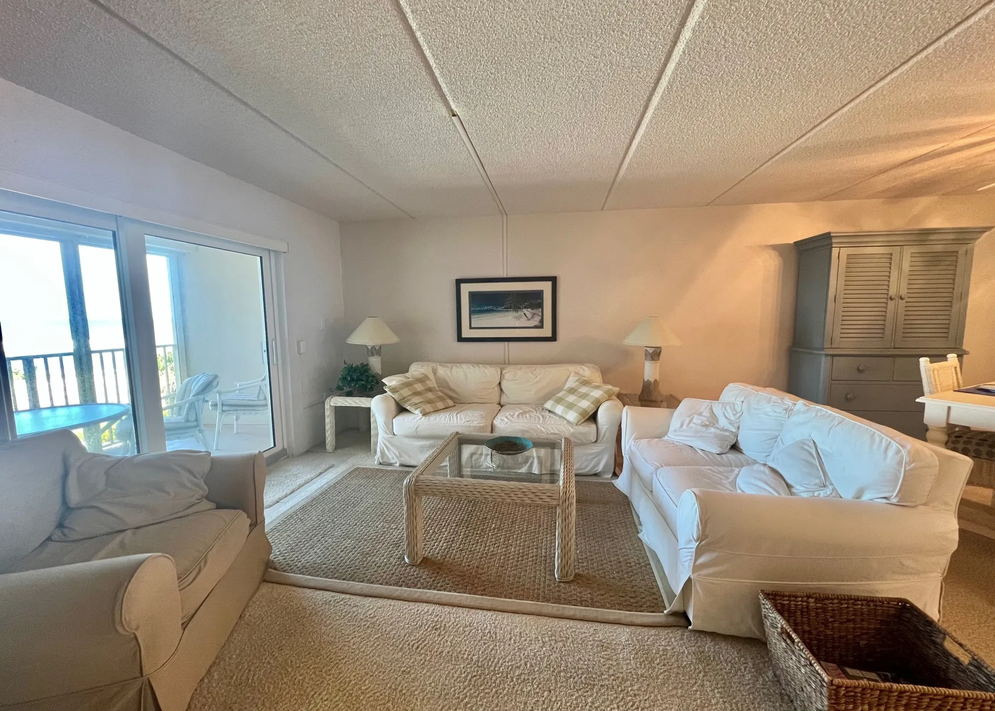 living-room-123478_library_123478