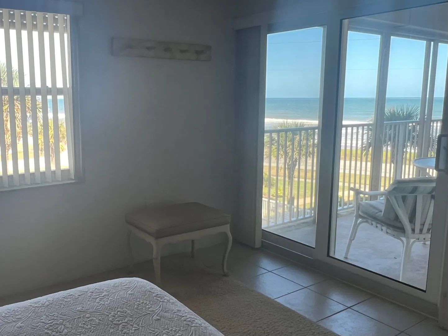 master-bedroom-view-123483_library_123483