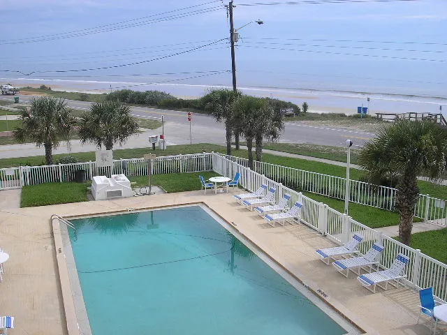 sun-303---pool-93108_library_93108