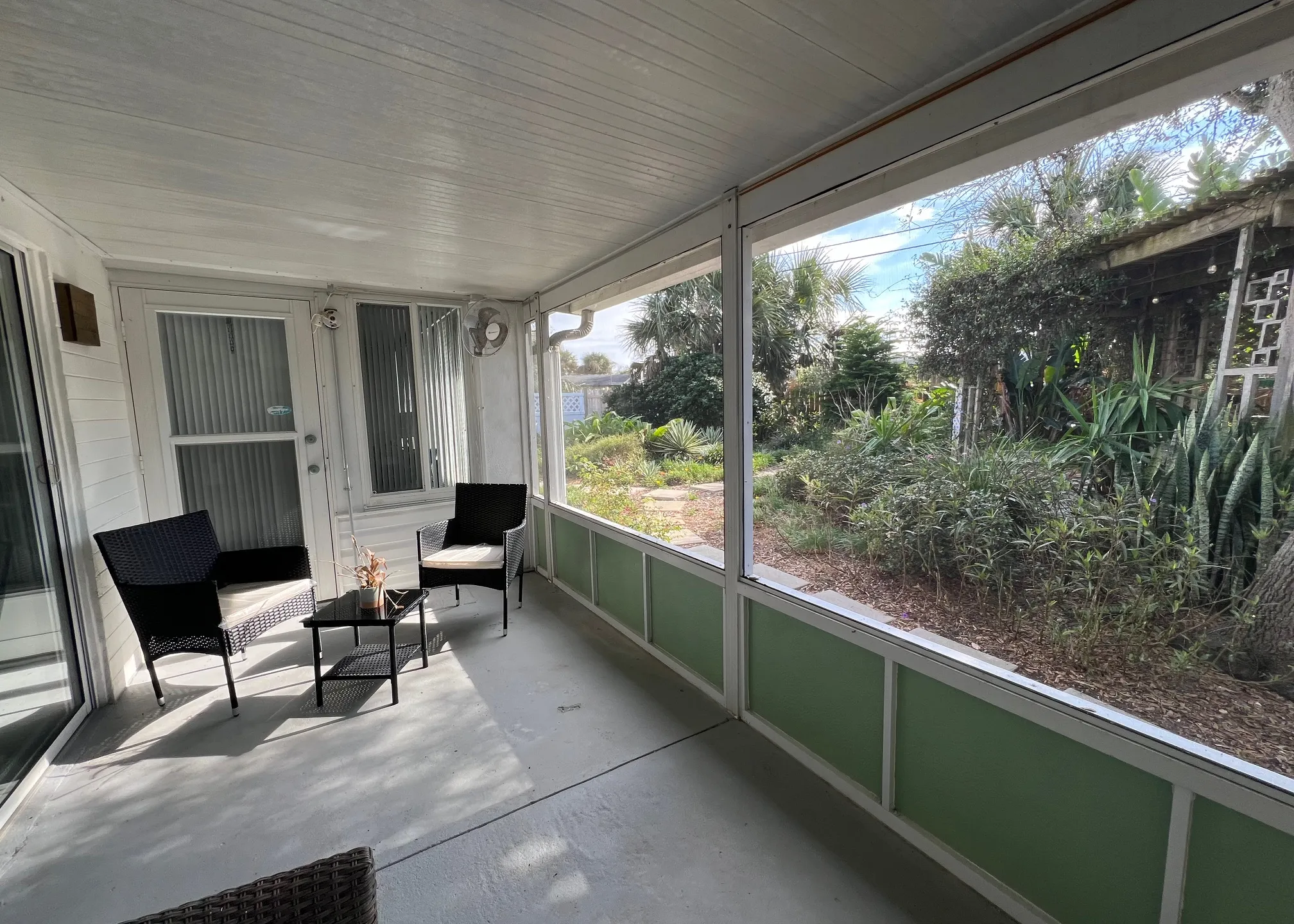back-patio-enclosed-125184_library_125184