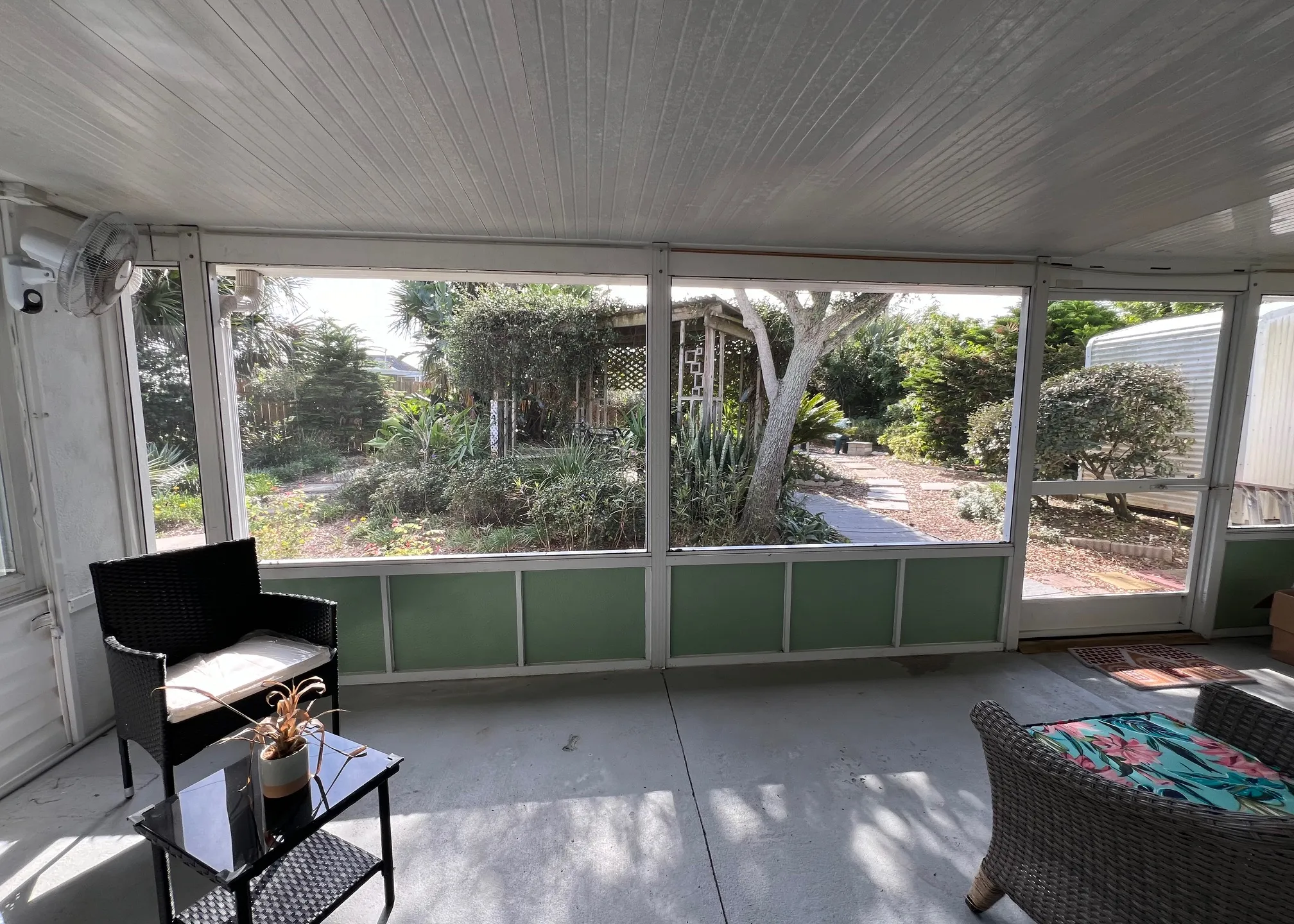 back-patio-enclosed-125188_library_125188