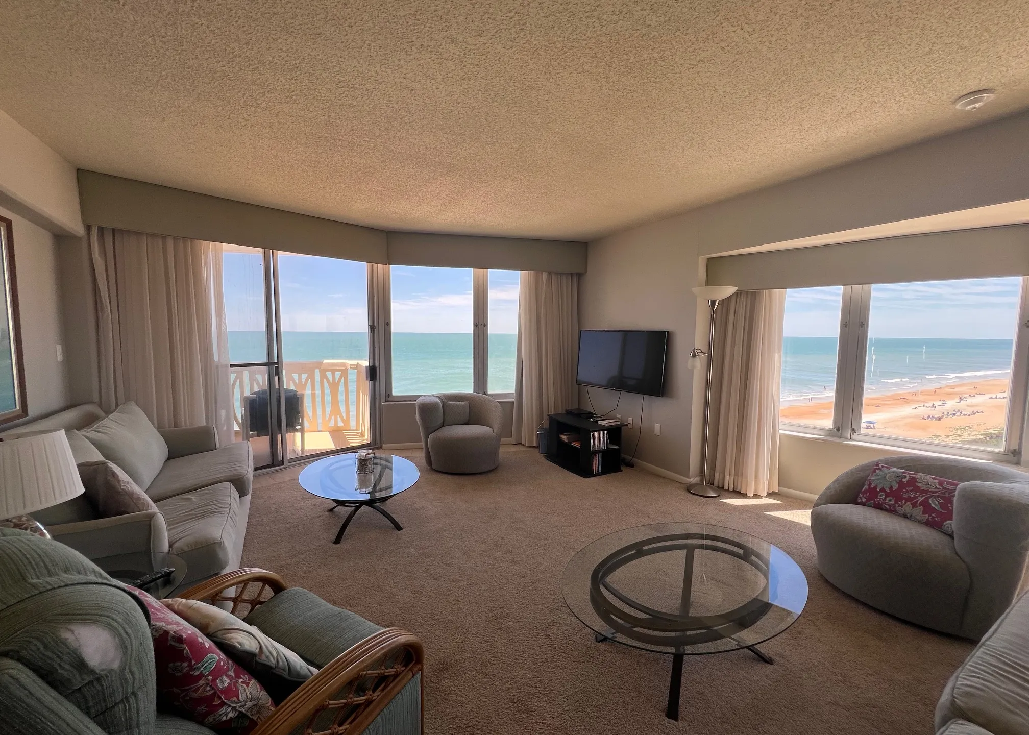 living-room-133432_library_133432