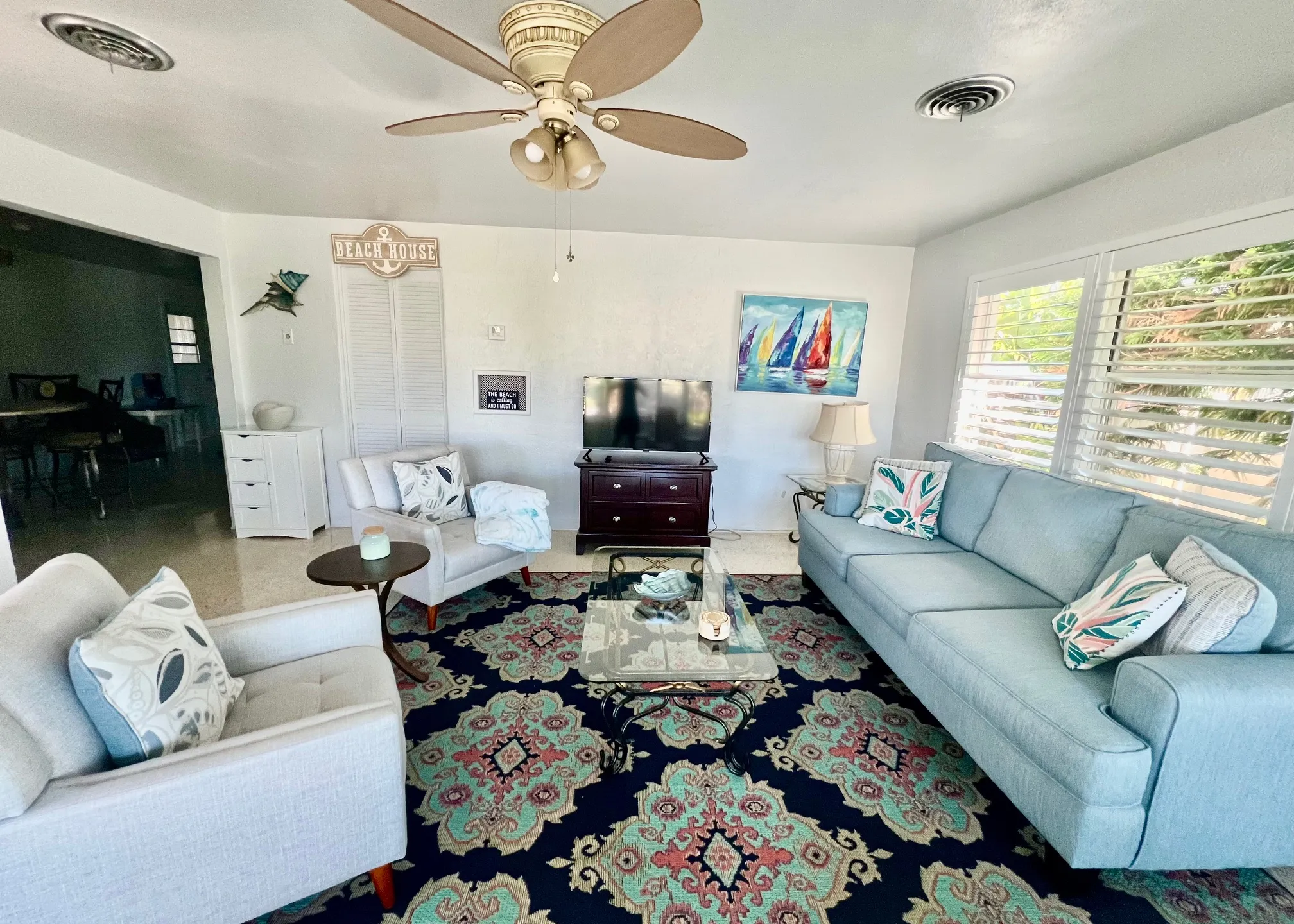 living-room-134536_library_134536