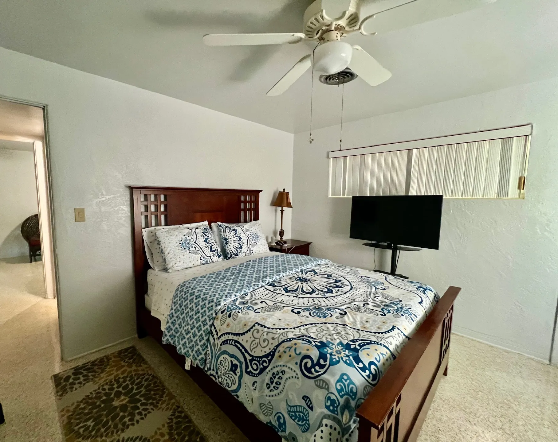 master-bedroom-134538_library_134538
