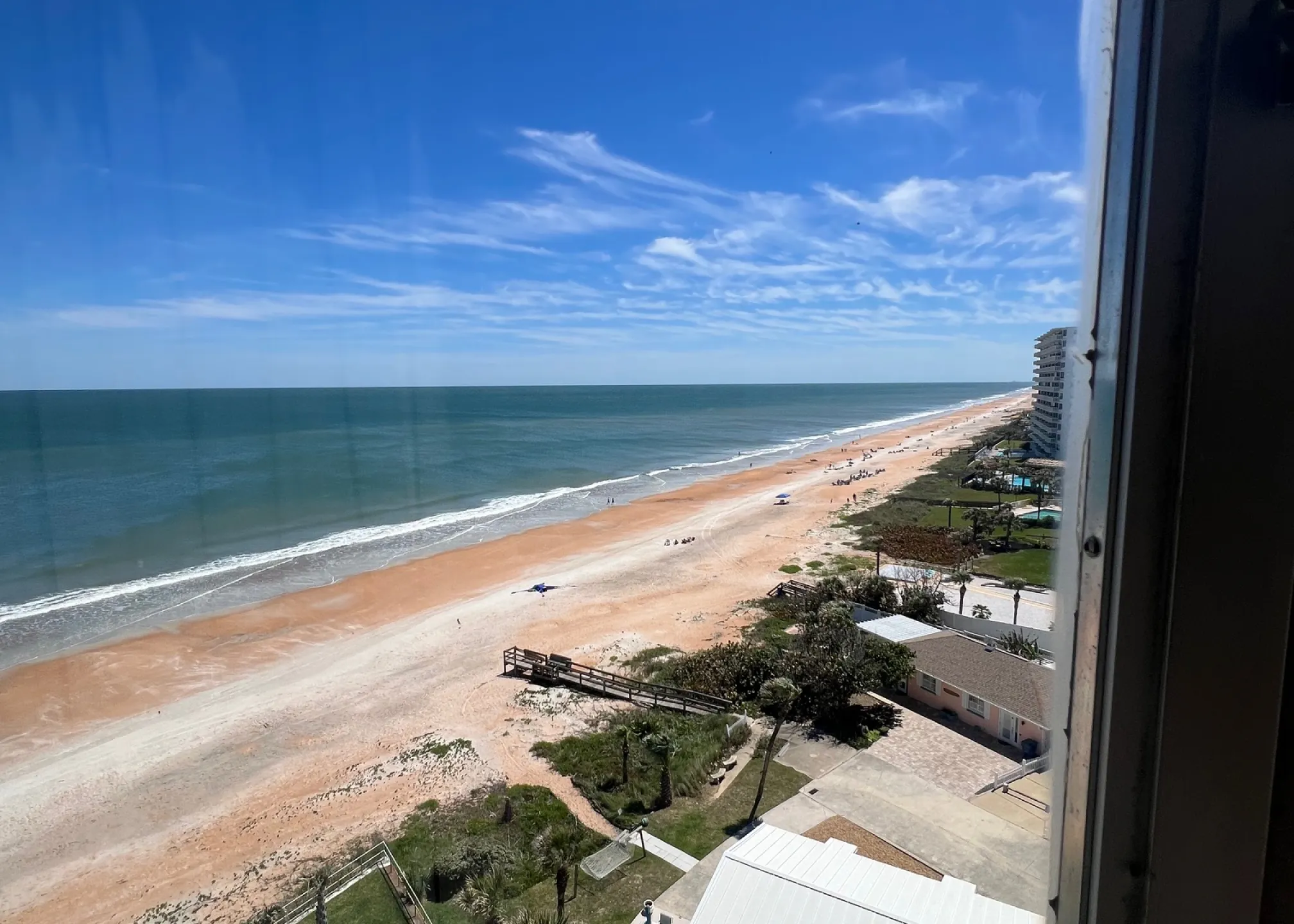 view-from-balcony-133426_library_133426