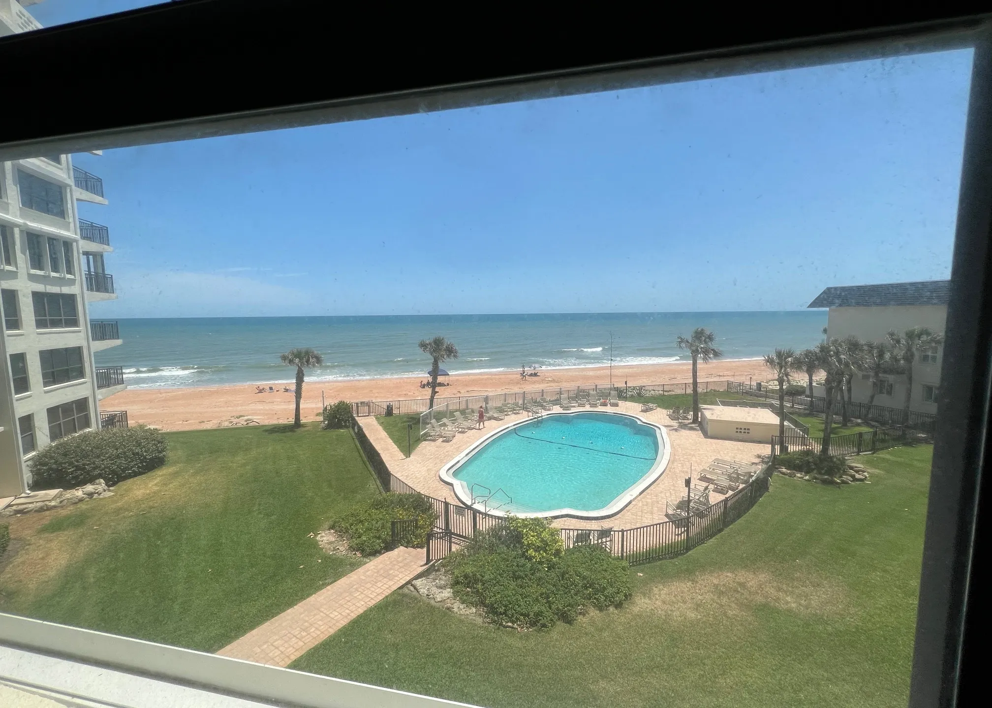 view-from-bedroom-133698_library_133698