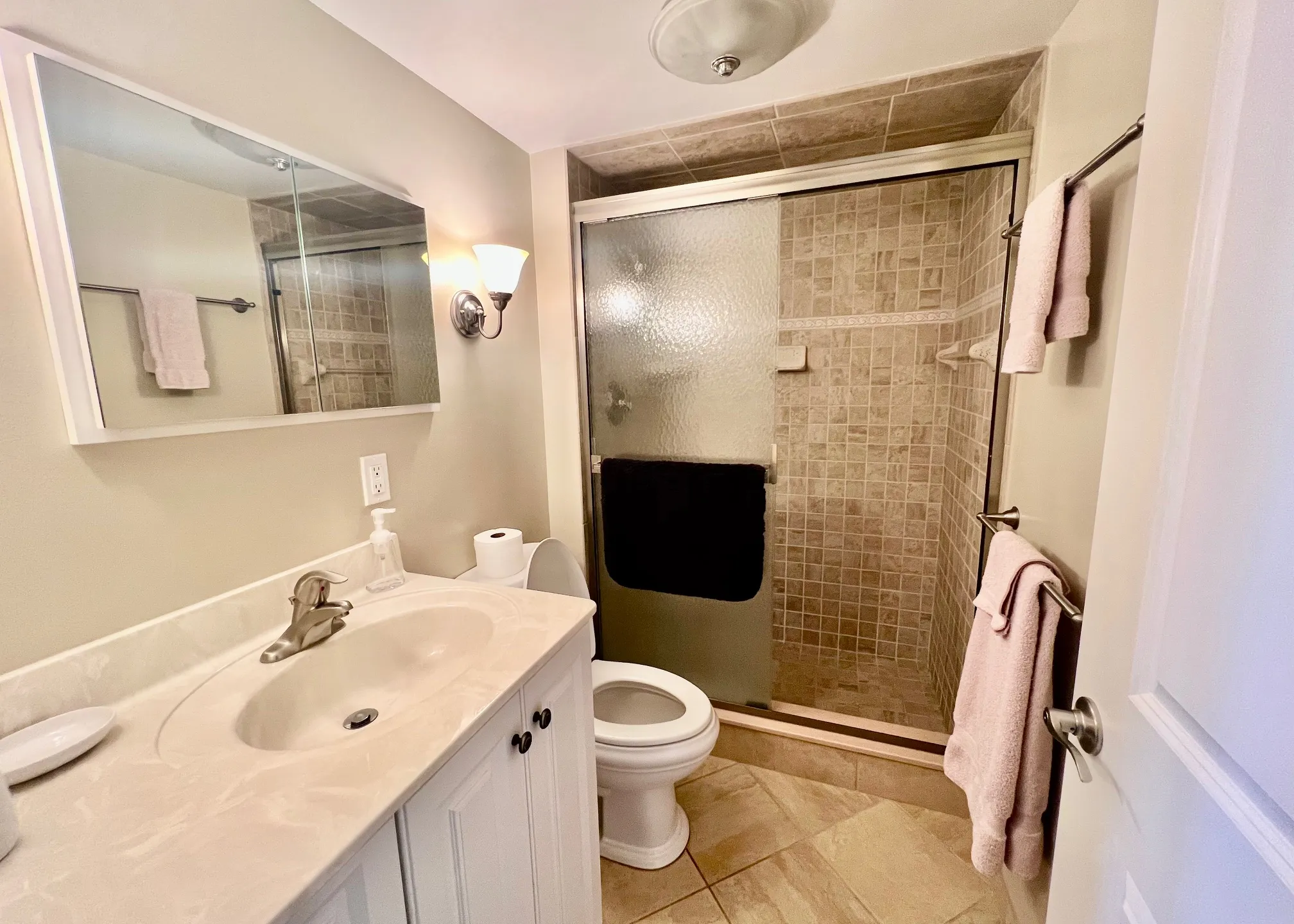 bathroom-143983_library_143983